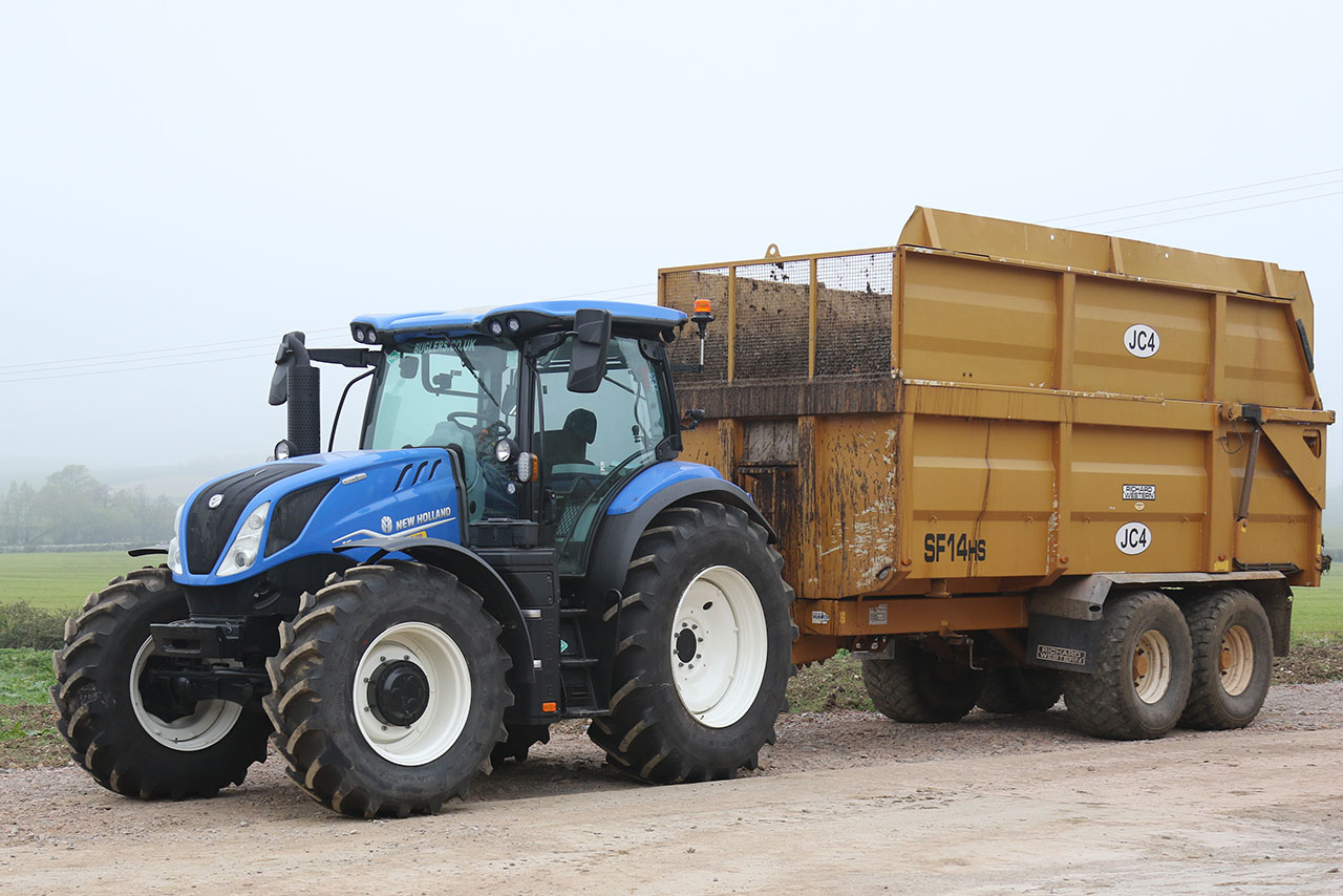 Bio-CNG Newholland T6 tractor at Rushywood Farm. Time is now.